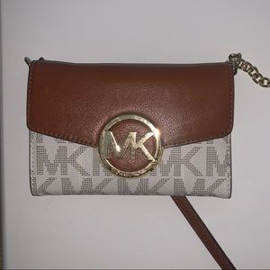 Michael Kors Crossbody